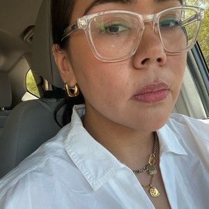 Meet your Posher, Luz